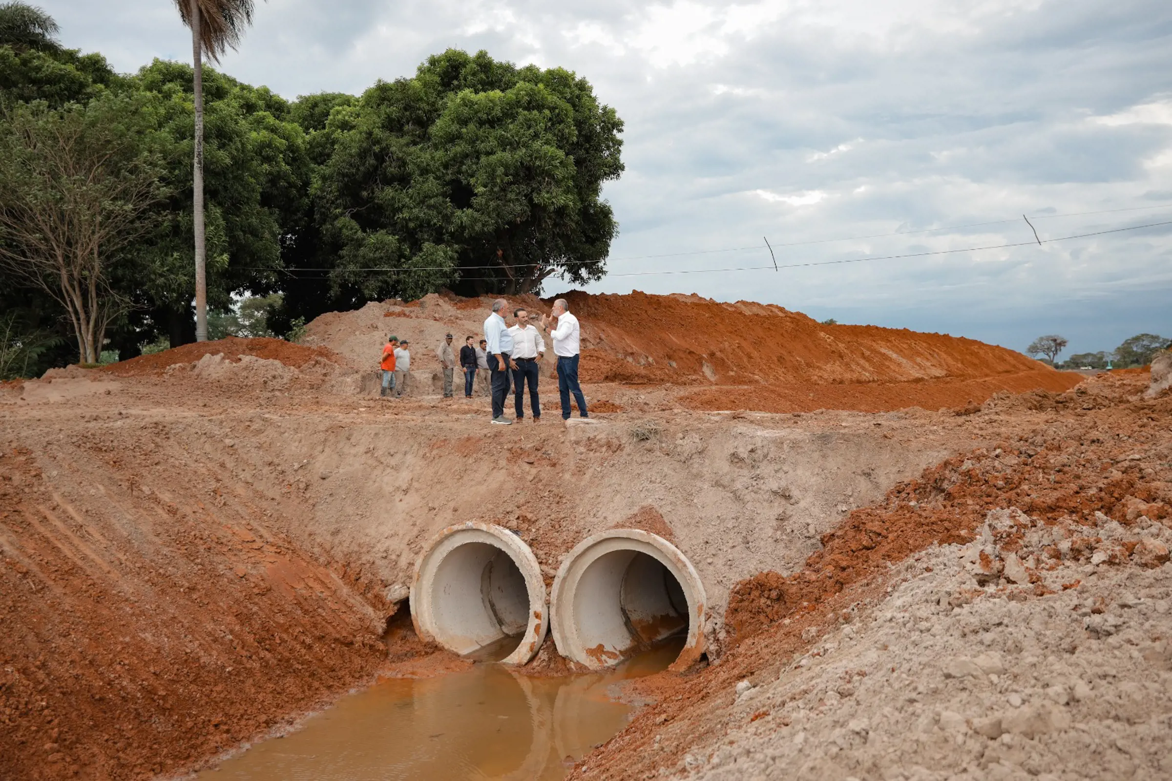Histórica obra hídrica en la Capital: La Provincia y el Municipio avanzan en la canalización del Fernández
